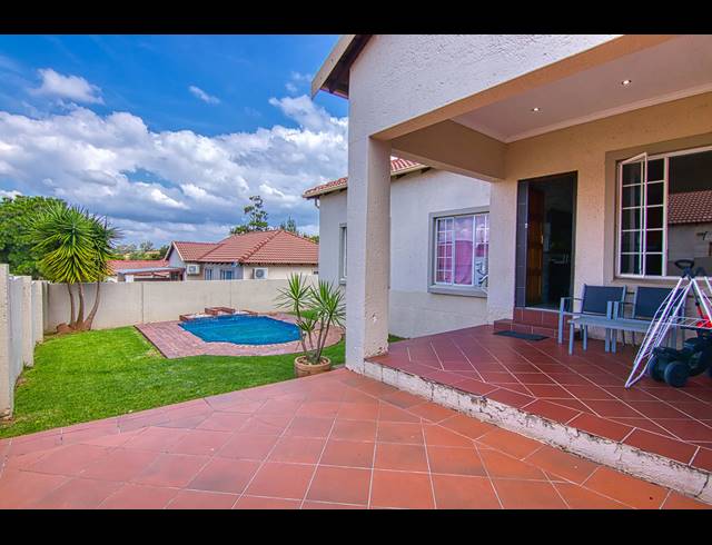 3 BEDROOM HOUSE TO LET IN NORTH RIDING